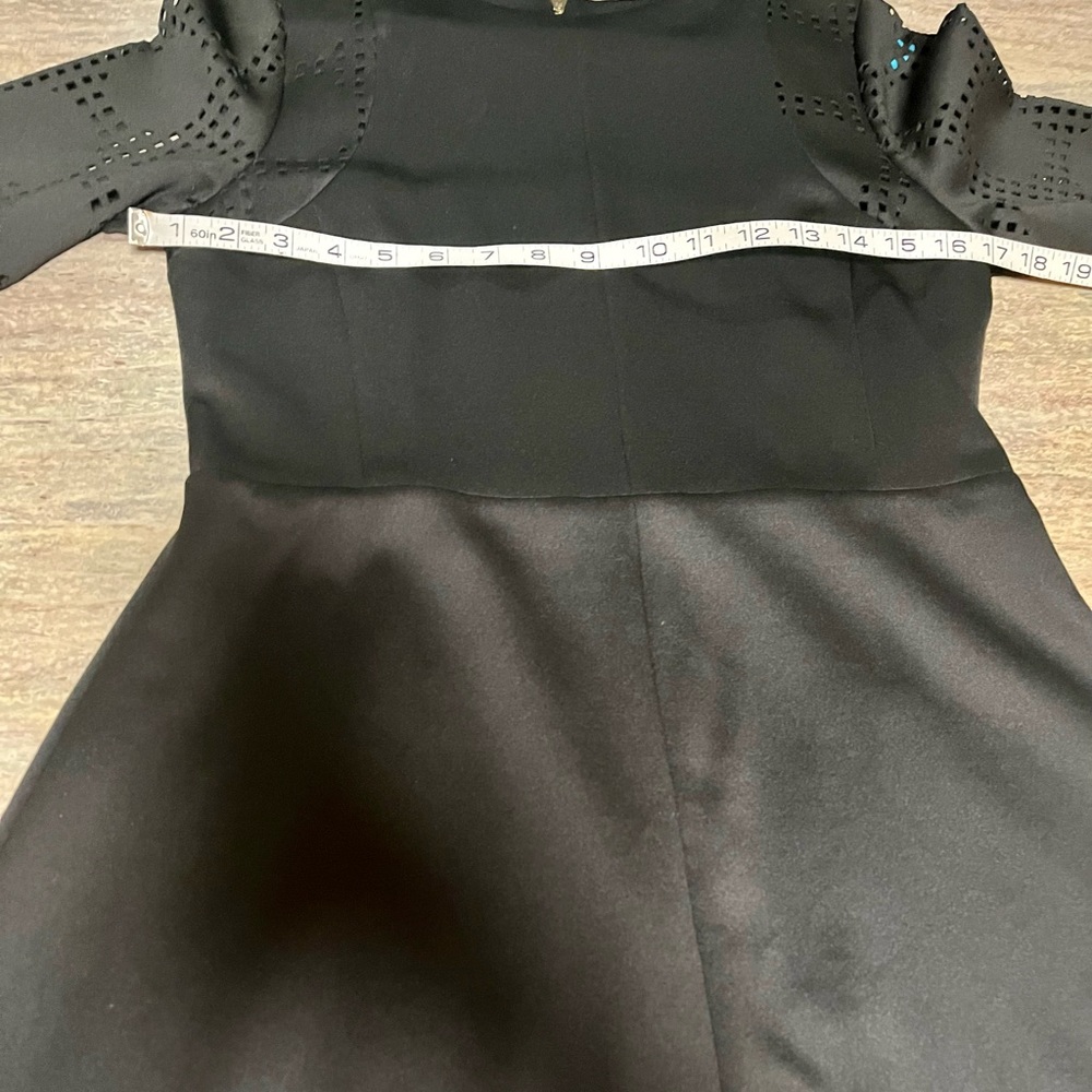 Karl Lagerfeld dress - Picture 5 of 15